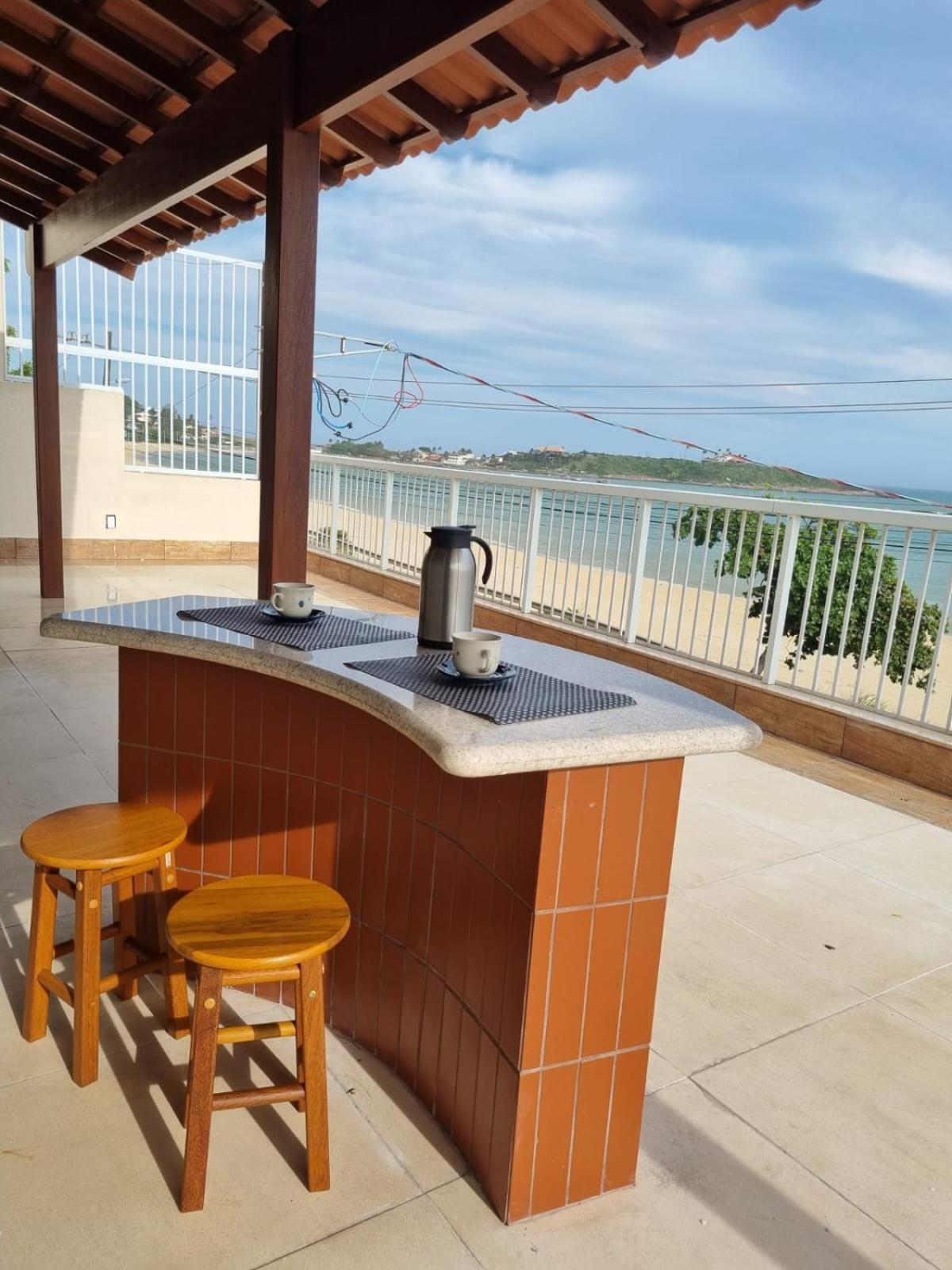 Ipe Amarelo - Frente Ao Mar Na Praia De Meaipe, Guarapari Extérieur photo