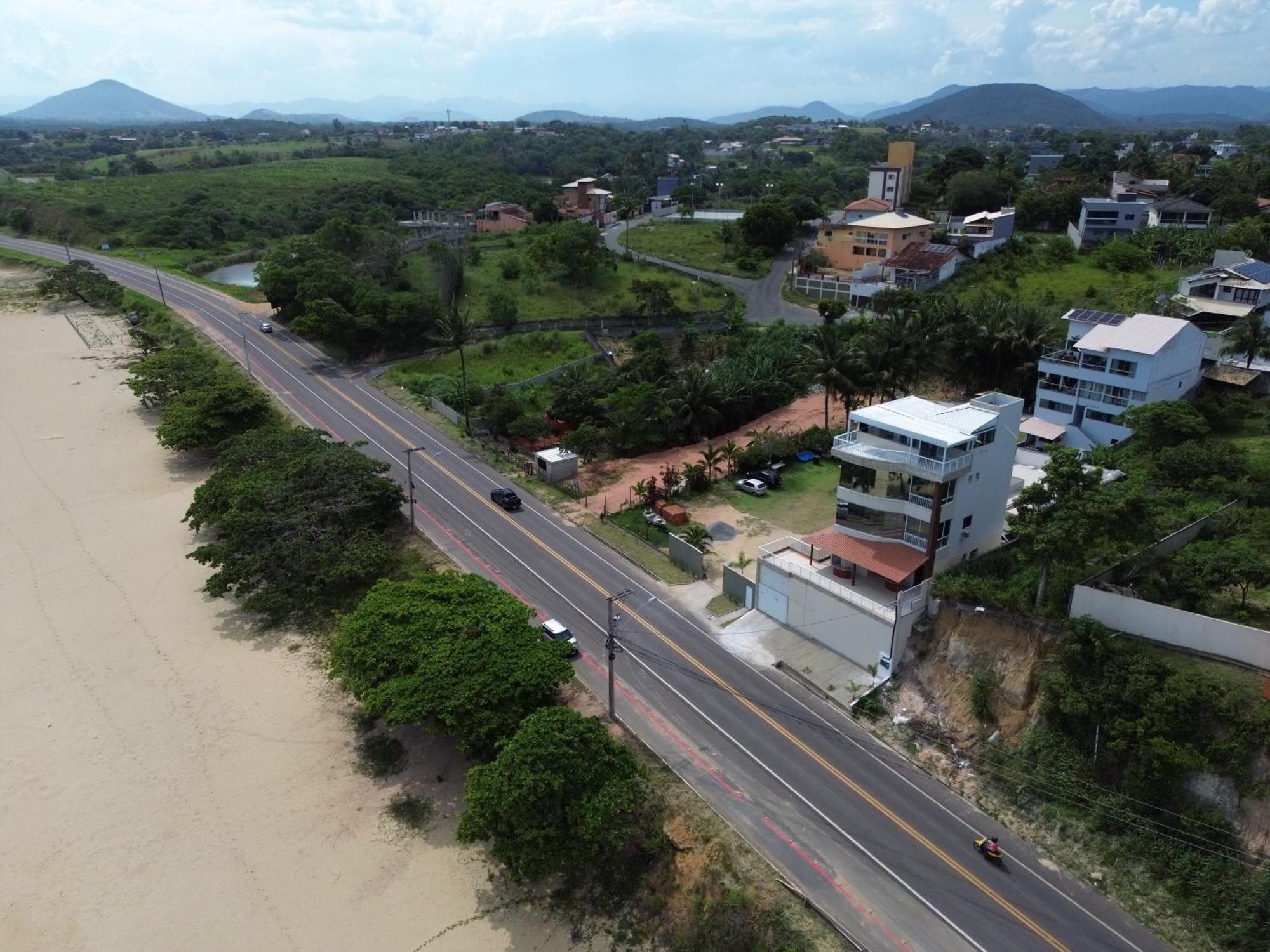 Ipe Amarelo - Frente Ao Mar Na Praia De Meaipe, Guarapari Extérieur photo