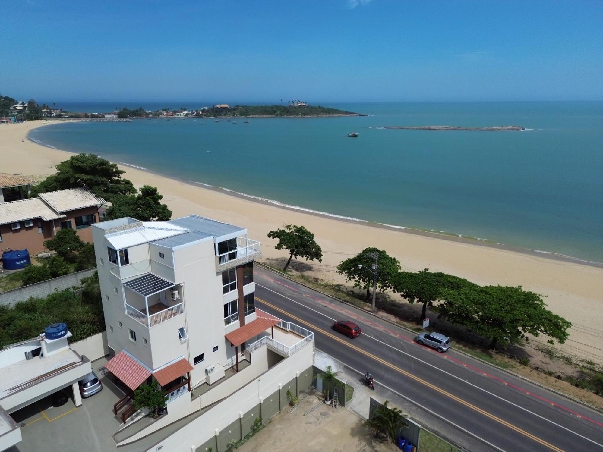 Ipe Amarelo - Frente Ao Mar Na Praia De Meaipe, Guarapari Extérieur photo